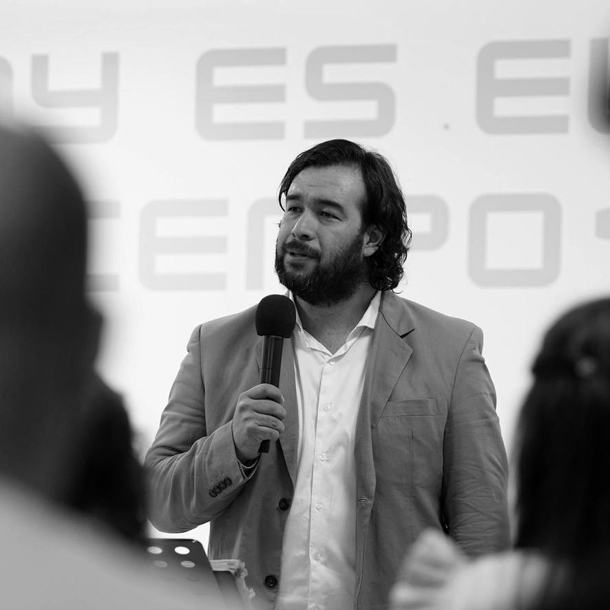 Ever Dávalos Araujo — Fundador de dArch